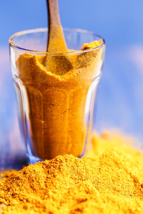 黄色咖喱粉粉末图片